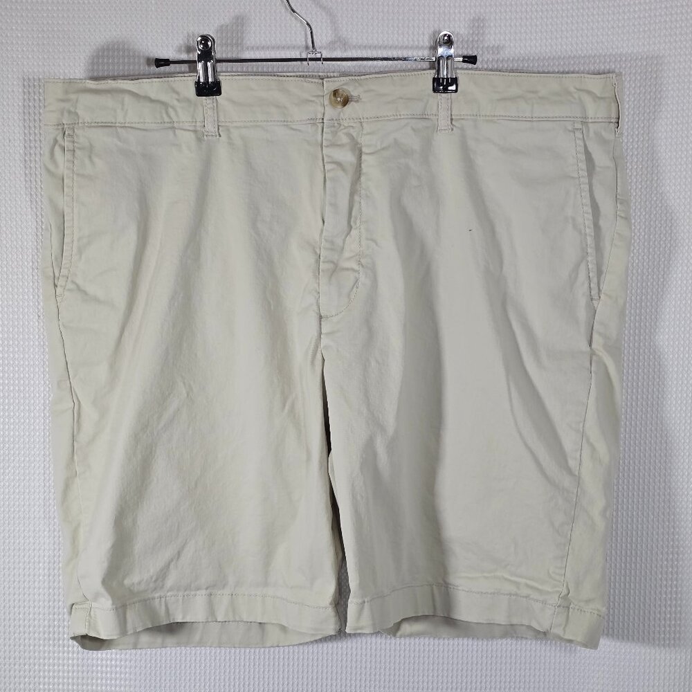 IZOD Saltwater Performance Golf Shorts 42 Khaki Chino 9 Inch Inseam Flat Front